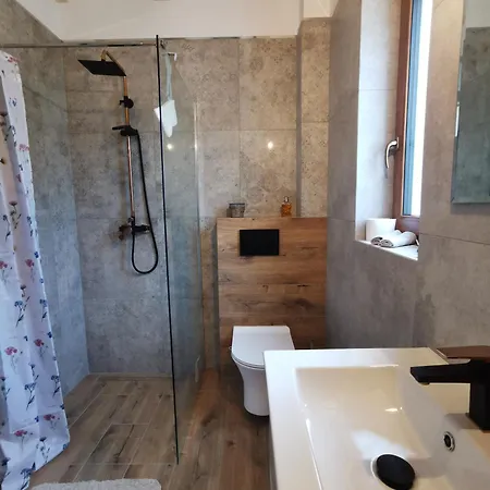 Na Gorce Zamkowej 公寓 Lubkowo